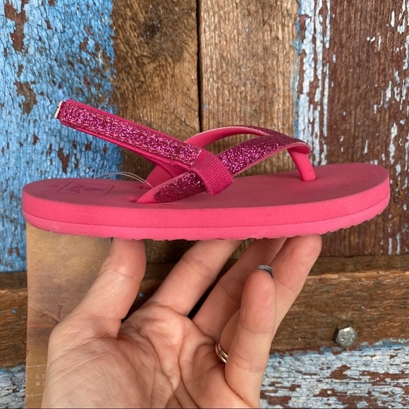 Reef Girls Little Stargazer Pink Sandal - Picture 2 of 4